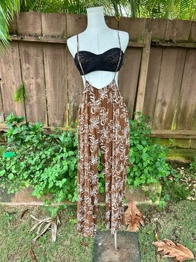Lexbreezy Hawaii 🌺 Flower Print Overall Pants Size M